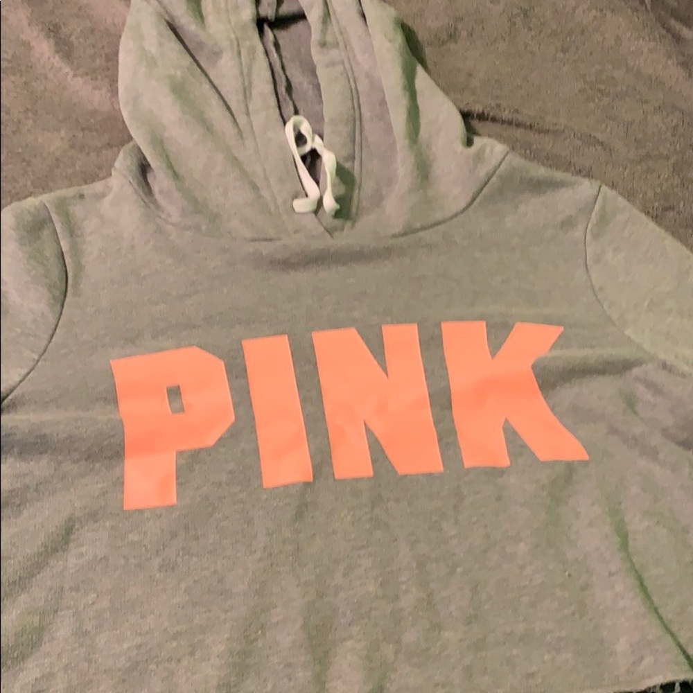 cropped hoodie sweater. never worn